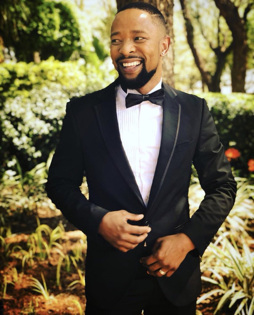 We heard about Idris Elba going for the James Bond role. We decided to have our own #JamesBondChallenge here is <a href="/SKcoza/">sk coza</a> #TheQueenMzansi