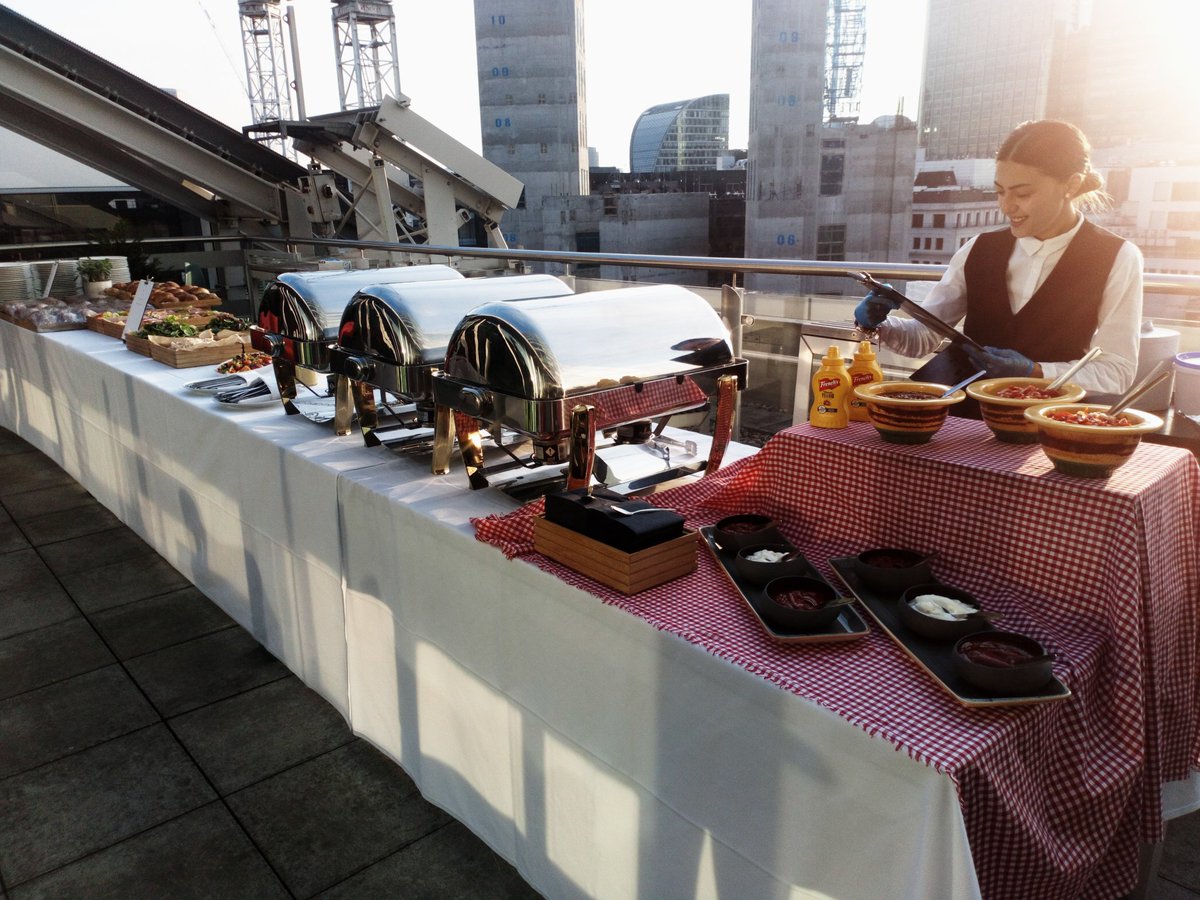 Last BBQ of the year... Lovely weather and smoky view <a href="/laurenshah1/">lauren shah</a> <a href="/carmen_cata/">Carmen Constantin</a> <a href="/Stevencooper86/">Steven cooper</a> <a href="/GPicassoParr/">Gracie Picasso-Parr</a> <a href="/PMCrownPlace/">ISS Crown Place</a> <a href="/Foodexcellence/">Nickell’s Blossoming Garden</a> @ISSFrontofHouse <a href="/London/">London</a>