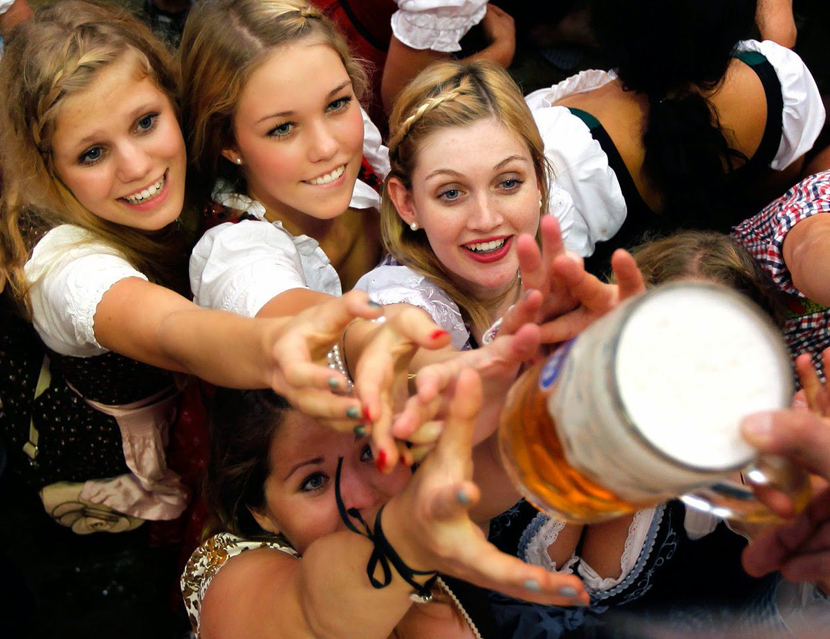 Get your hands on some #Oktoberfest Beer by using our guide for O-Fest celebrations throughout #Massachusetts
Click the following link for our guide: bit.ly/2wwamOs
#Prost