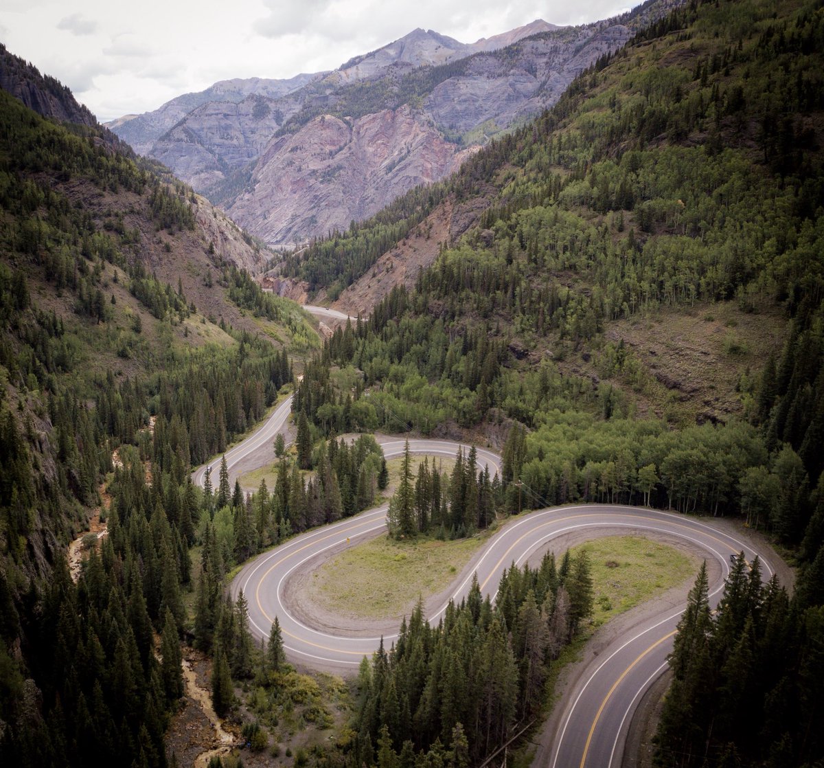 AdventureProMag's tweet image. We just spent a few days in #ouray #colorado- The Switzerland of America- and we didn’t want to leave. Mountains, valleys, history and chocolate. And trails for days ..... bit.ly/2wGH3bY