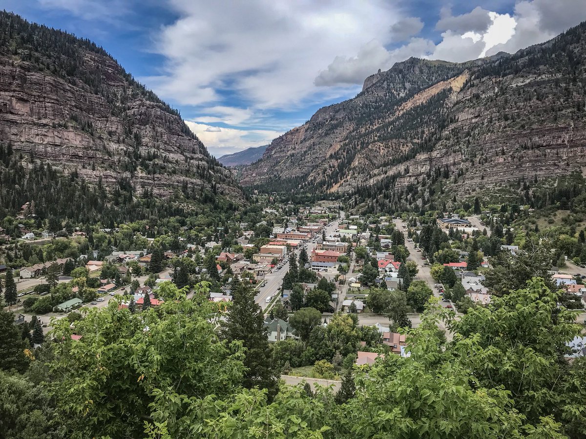 AdventureProMag's tweet image. We just spent a few days in #ouray #colorado- The Switzerland of America- and we didn’t want to leave. Mountains, valleys, history and chocolate. And trails for days ..... bit.ly/2wGH3bY