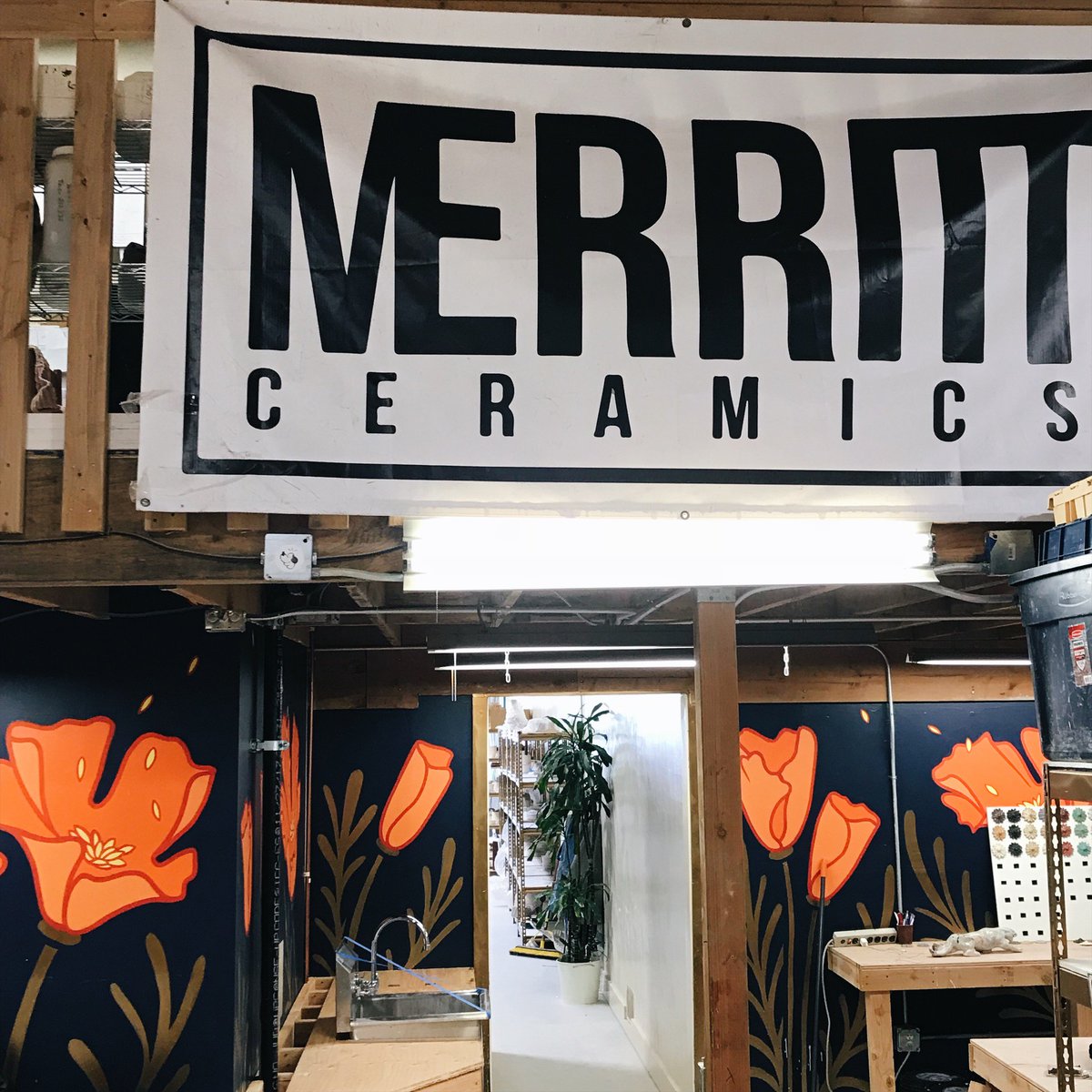 MerrittCeramics's tweet photo. GRAND OPENING of the new clay crib this SATURDAY 4pm-7pm. Food,drinks,clay and music. Everyone is welcome! 1823 Park Blvd. OAKLAND https://t.co/9Qm5NqJ3FZ