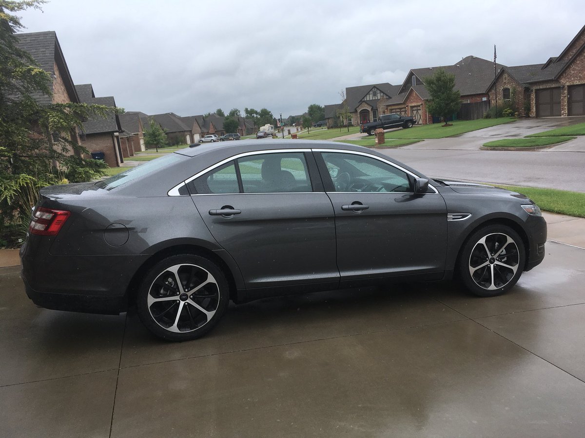 joelwilsonmusic's tweet image. Got my new company car in today. I put 187k miles on my last one. #RoadWarrior #WindshieldTime