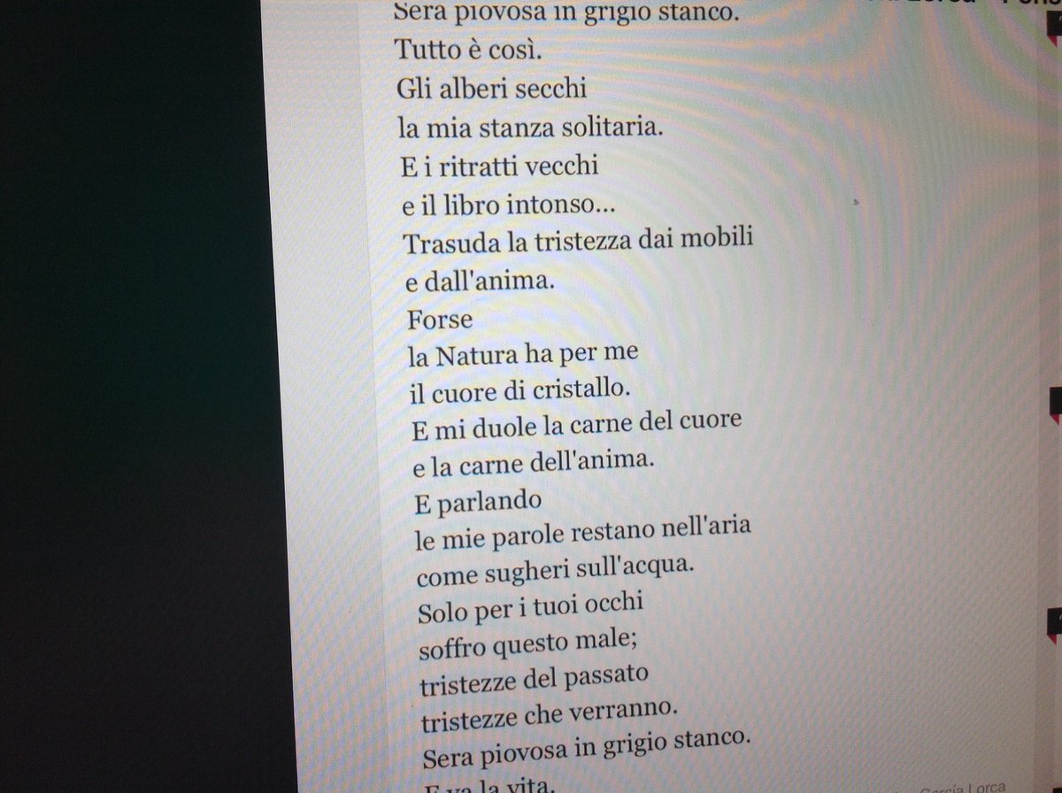 Sera piovosa in grigio stanco.
Tutto è così.
#BuonaSerataInPoesia
⁦@MtTrincas⁩