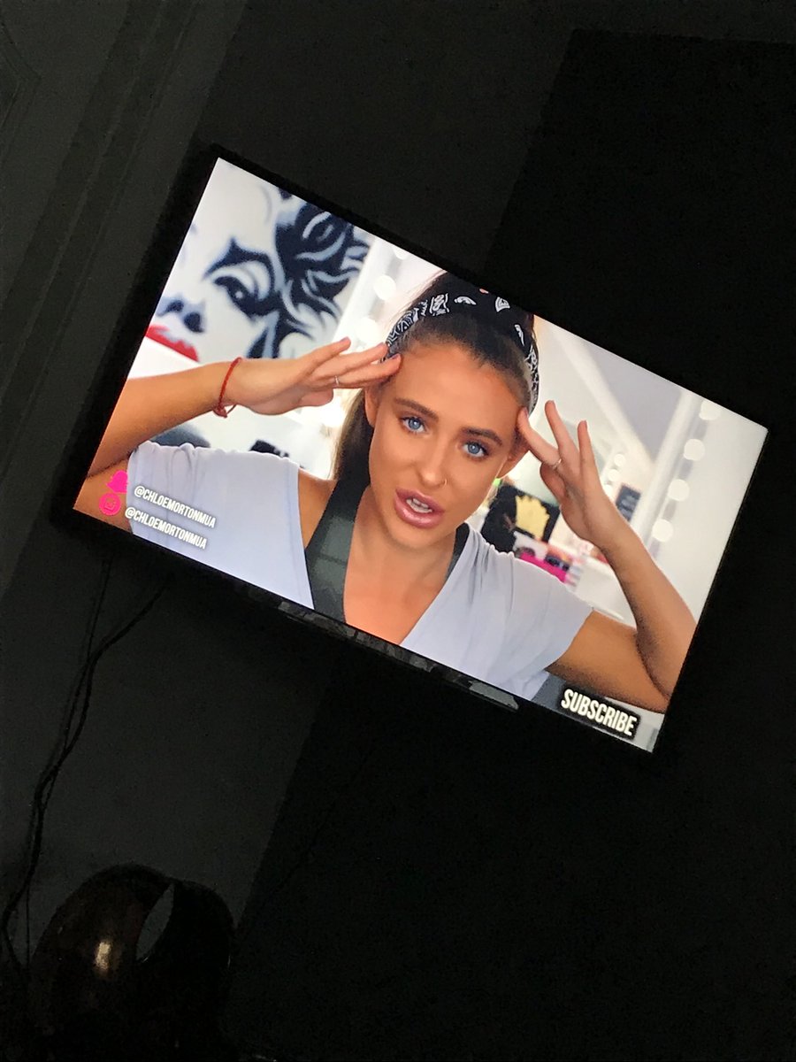 megaanmccaffrey's tweet photo. @chloemortonmua  on big screen 💋 https://t.co/6ZN6G3jdhB