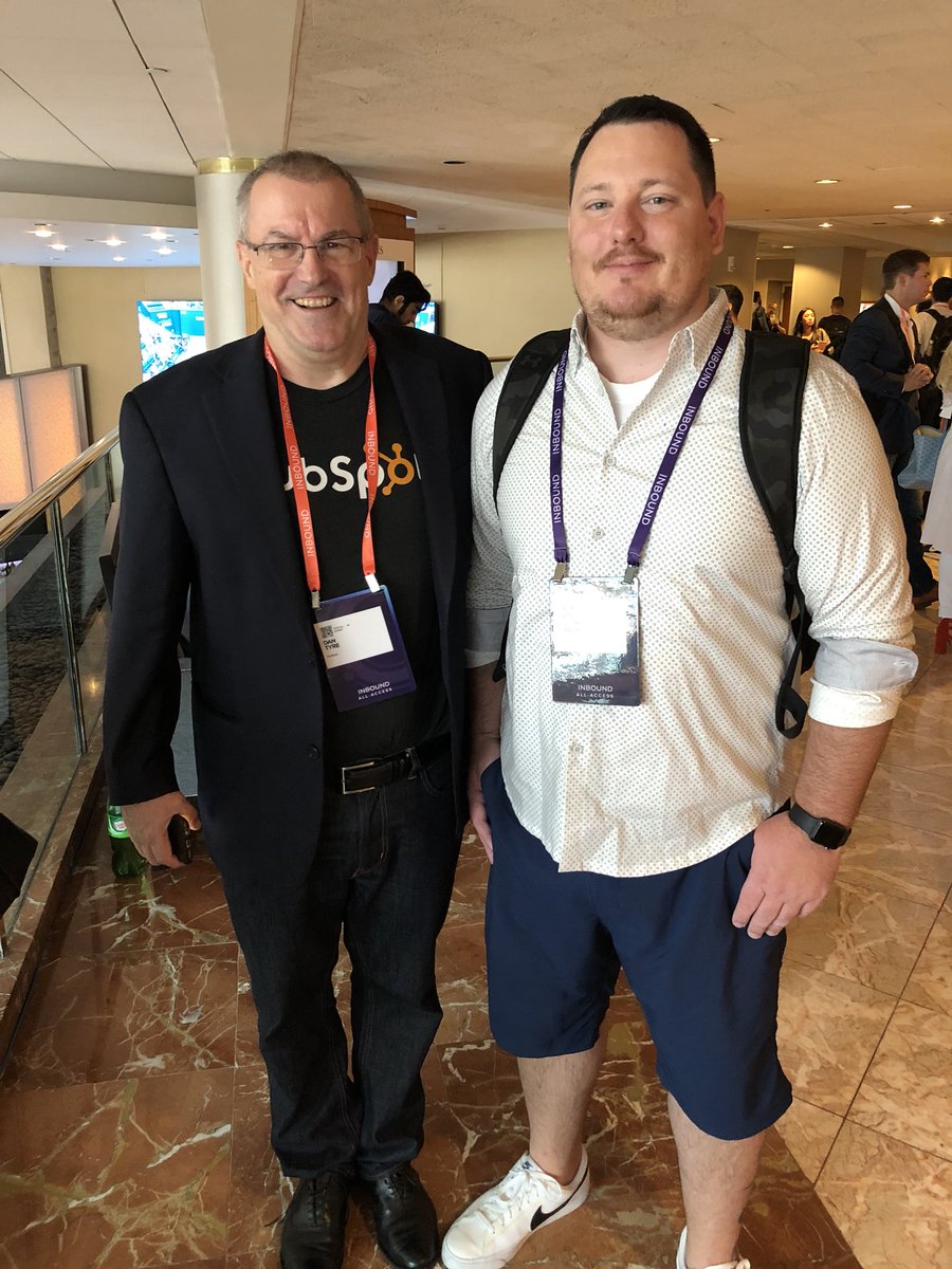 TheAdamHass's tweet image. You never know who you’ll run into at #inboundpartnerday18 @dantyre #HubPartner #HubSpot @AppLinkIO