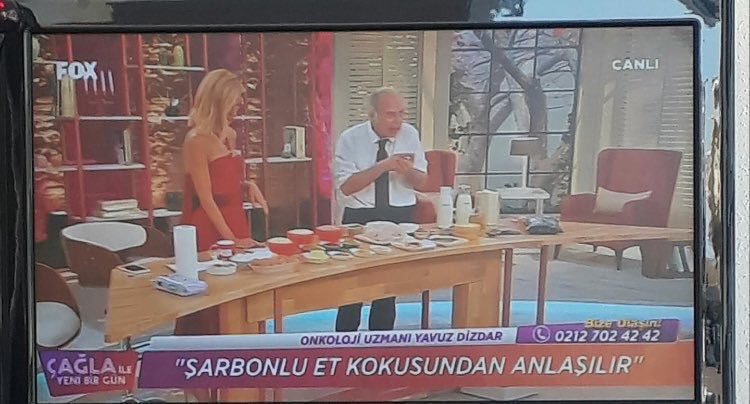 #OnceYavuzDizdarKoklasin canlı yayında gösterir misiniz nasıl kokladığınızı? En azından bize de göstermiş olursunuz, sayın <a href="/DrYavuzDizdar/">Dr. Yavuz Dizdar</a>. Sonuçta her çok iyi biliyorsunuz ya!