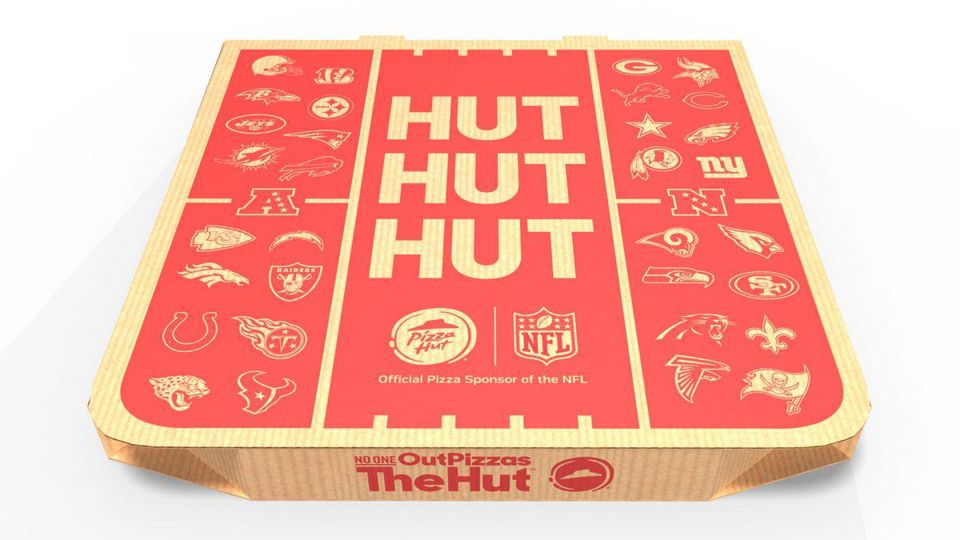 ForbesSports's tweet photo. Check out all the new promotions .@pizzahut is delivering as the NFL's official pizza sponsor https://t.co/11UVSm6BM8 https://t.co/xoALNch6QN