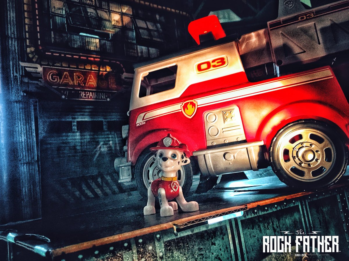paw patrol ultimate rescue fire truck playset