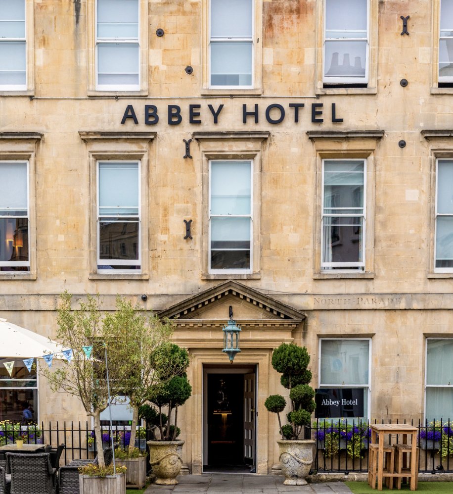 Book Direct with us to receive exclusive benefits! ❤️
➡️ ow.ly/BRMG30lAJTq 

#AbbeyMoments #AbbeyHotel #Bath #VisitBath