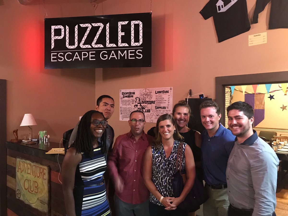 UMassSportMS's tweet photo. Grad Orientation continues...⁦@EscapePuzzled⁩  games. Will this team escape? https://t.co/nva7nfEk5E