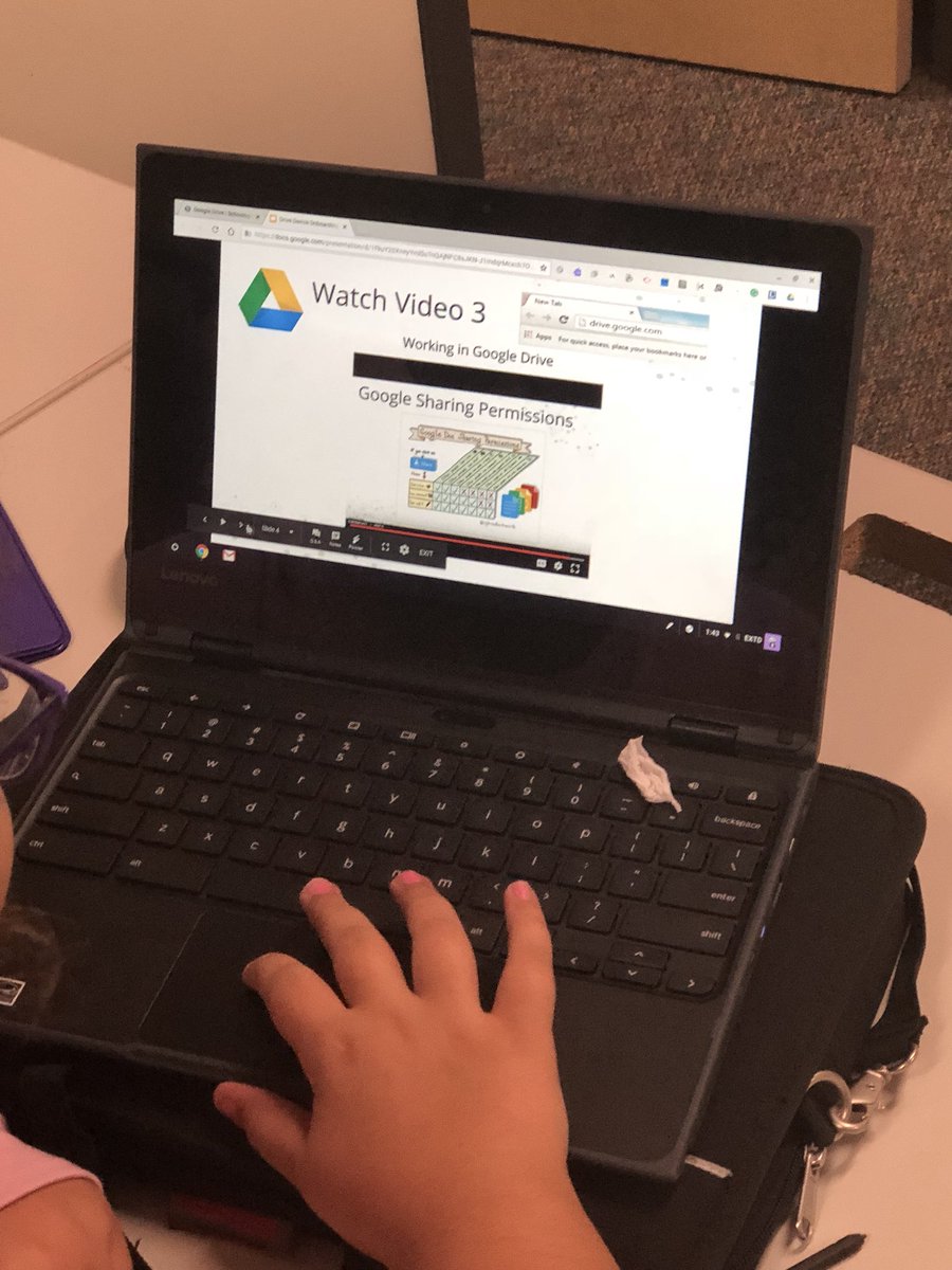 CarberyCoach's tweet photo. Digital onboarding with the new Chrome-books for our 6th graders. #21stcenturylearners #uknighted @KrimmelKISD https://t.co/ZfVNGDgtJg