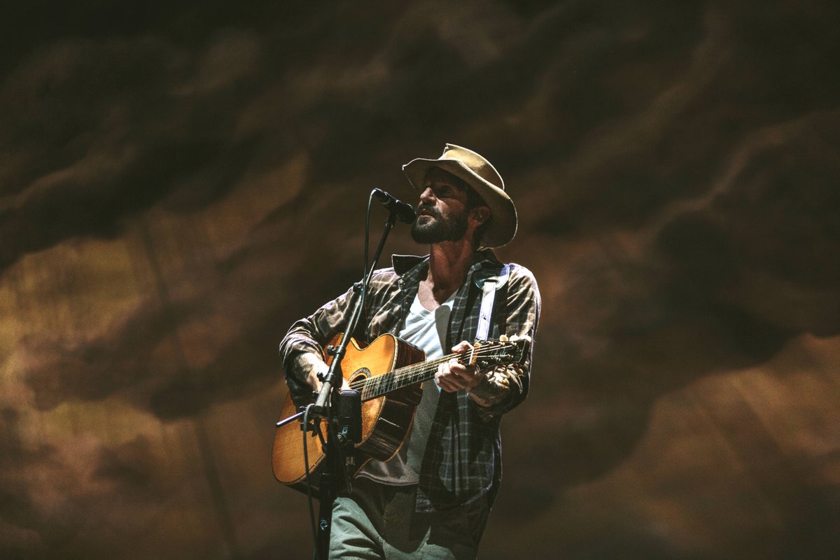 RocEvents's tweet photo. Join Ray on October 12th at the @kodak_center for his acoustic "Just Passing Through" tour. Tickets are on sale now! https://t.co/GcELsf3y9g