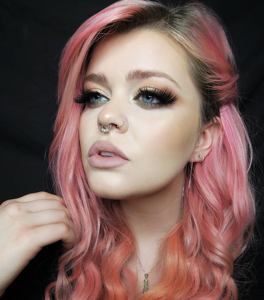 Descubrir 85+ imagen arctic fox pastel pink Abzlocal.mx