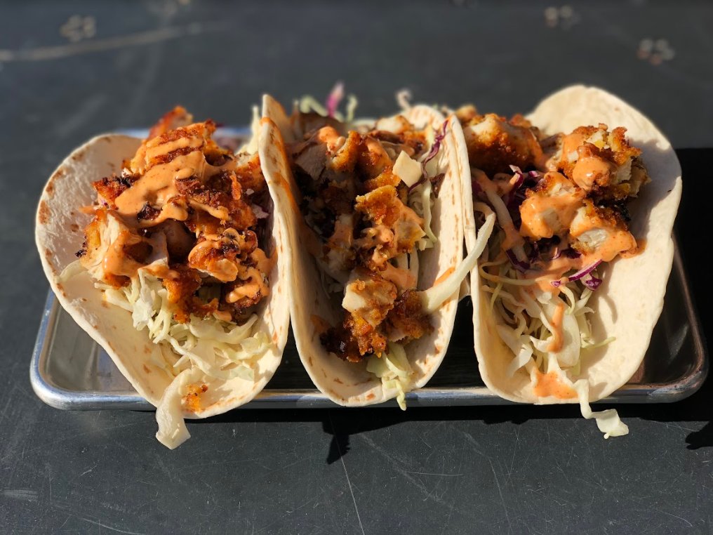 Taco Tuesday 😍🌮 Join us for $2 tacos till 11pm 🙌 
Reserve your table now - ow.ly/nkc150ijFXo 
#TacoTuesday #jjbootleggers #oldcity #tacos #taconight #happyhour #food #drinks #drinkspecials #drinkstagram #latenighthappyhour #photooftheday #philadelphia #taco #specials