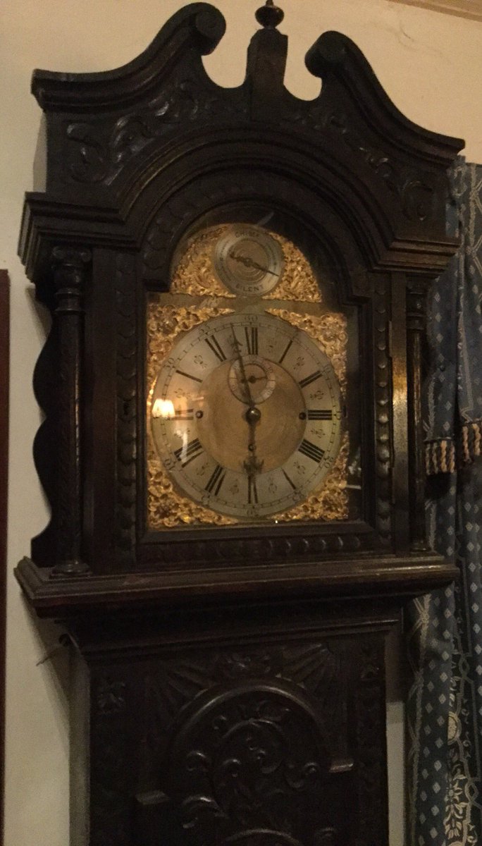 antique_export tweet picture