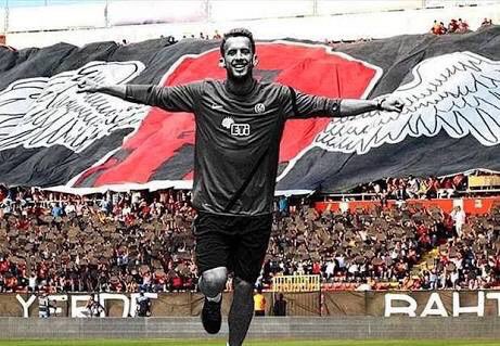 BU KALP SENİ UNUTUR MU ? 

#EdizBahtiyaroğlu