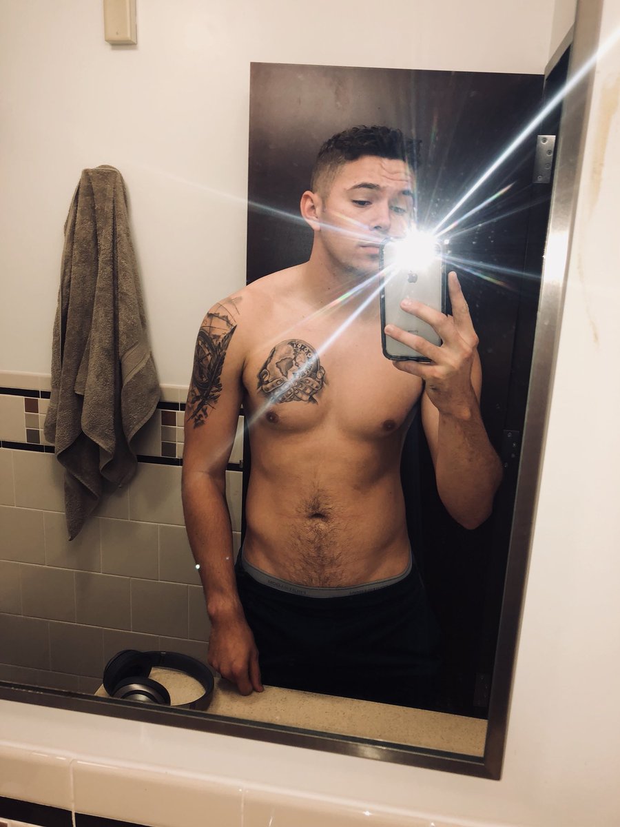 iSight_SuperMan's tweet photo. Ima keep posting this Hashtag until I don’t need to anymore. Therefore with that being said, #SingleLivesMatter 🤗 https://t.co/AZkCsQwCFt
