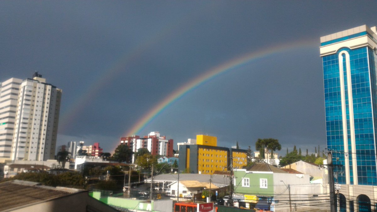 ogusvato's tweet photo. #curitiba #arco-íris #filtropraque https://t.co/2iUiiSiIl4