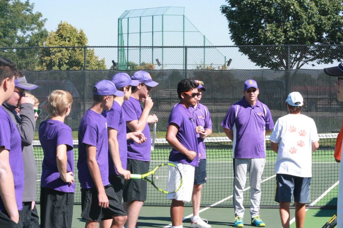 TheAspenTimes's tweet image. Catch up on what happened in Roaring Fork Valley prep sports over the Labor Day weekend. #COprep bit.ly/2PC2X81