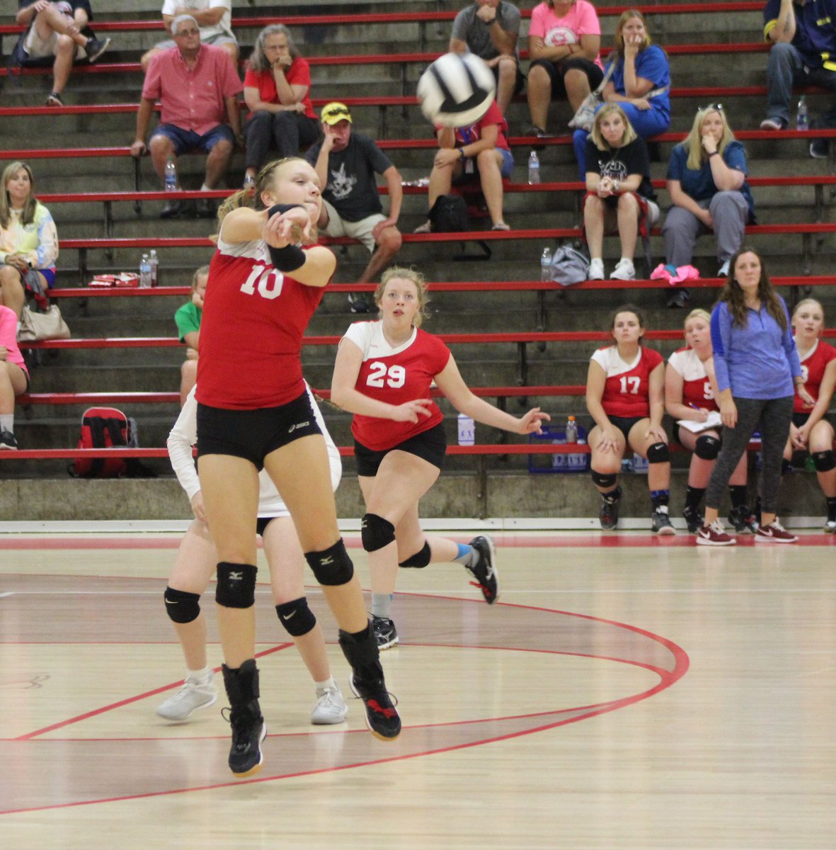 KrisMills007's tweet image. State-ranked Spartans off to stellar start @SWShelbySpartan. shelbynews.com/common/story.p… @SWHS_volleyball