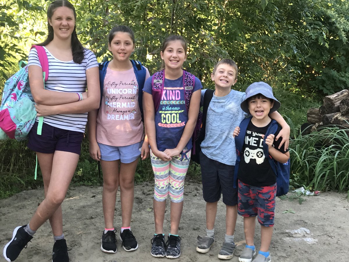 ATaleOf9Lives's tweet photo. #SCDSBfirstday Our happy bunch! https://t.co/rNARaIzsLd