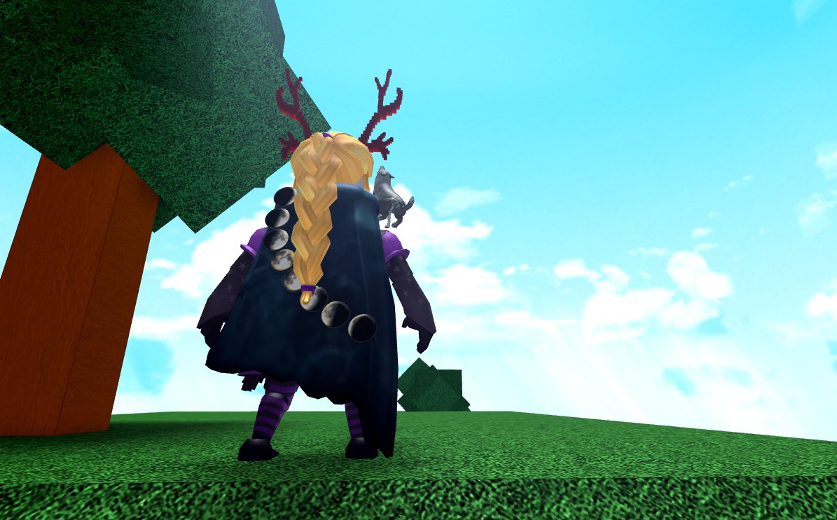 Roblox On Twitter What Cool New Gear Did You Snag During The - robloxverified account