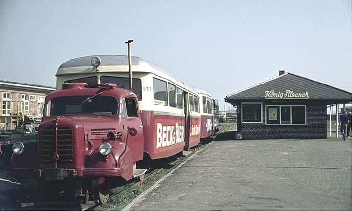 LNAutomobiliste's tweet image. De 1952 à 1970, la desserte de l'île de Sylt entre le Danemark, l'Allemagne et les Pays-Bas s'operait en autorail sur base de camion #Borgward ! Cinq autorails de ce type ont existé, puissants de 90 ch pour une vitesse de 50 km/h, circulant sur voie métrique.