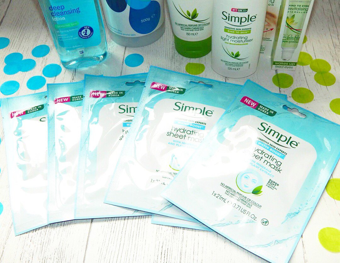 elledevesonx's tweet photo. Skincare That’s Changed My Game🧖🏽♀️🛁 -> https://t.co/E1smQczjgN
@SimpleSkincare @simpleskin @cleanandclear
#TeacupClub #BloggersTribe #GRLPOWR #beechat #lbloggers #bbloggers #BBlogRT #BloggerBabesRT #blogginggals #thegirlgang #skincare #BeLoudBeClearBeYou #FeelGoodSkim https://t.co/kjt6b02AhZ
