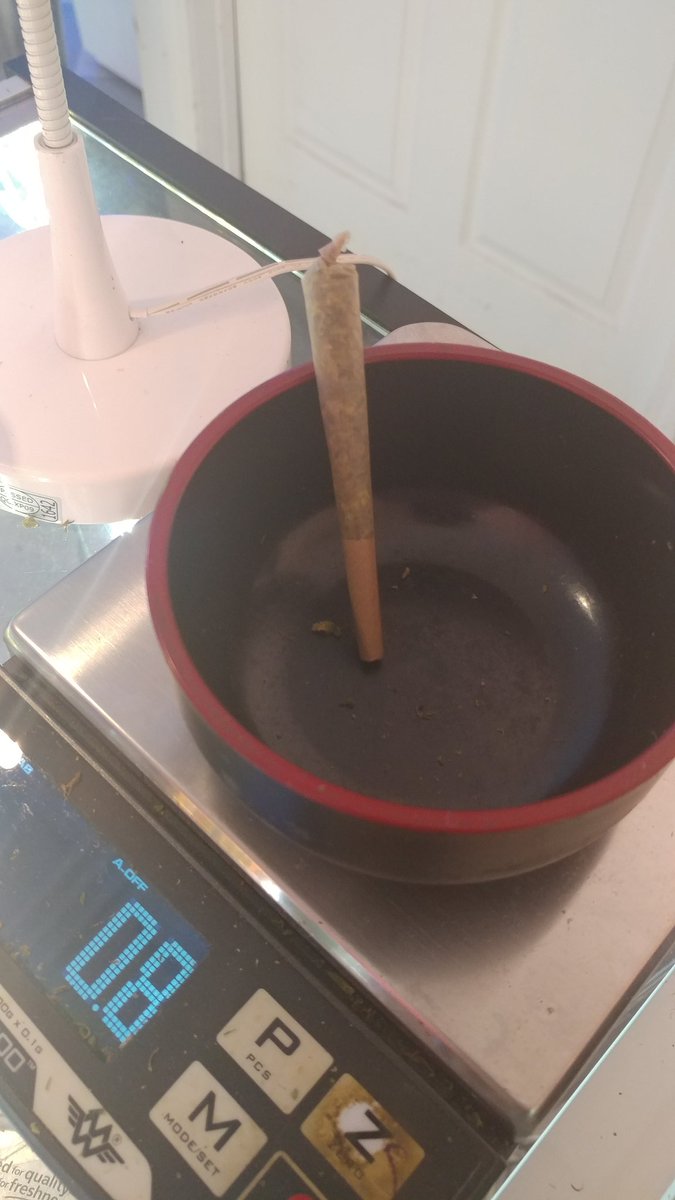 UVCWellness's tweet image. The best #houseroll in #DTLA Free to new patients when you donate $10 or more. #Cannabis