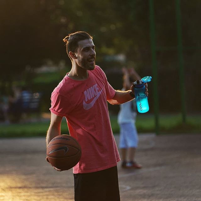 CoolLiquid2's tweet photo. Take a break and hydrate! 🏀

#water #break #hydration #sport #reusablewaterbottle #cool #liquid #coolliquid #blue #amazon #brand #basketball #outdoors #nature #gooutside #followTake a break and hydrate! 🏀

#water #break #hydration #sport #reusablewaterbottle #cool #liquid #c… https://t.co/O3pDFOzCeI