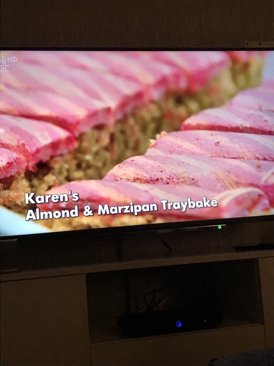 UGS_Numeracy's tweet image. Who’s watching Great British Bake Off?? lots of Numeracy skills involved in making these tray bakes ‘uniform’ #numeracynews