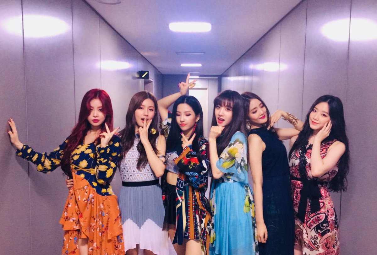 GIDLE_POLAND's tweet photo. 04092018 aktualizacja na ig/tt: " [ #IDLE_UNIT_DAY ] Idle zostały wybrane już po raz drugi tydzień z rzędu. Jestem urocza i wyrażam swoje emocje poprzez pozy. Nasi fani są świetni" 
#G_I_DLE #여자아이들 #Hann2ndWin https://t.co/GJHIyRPQMS