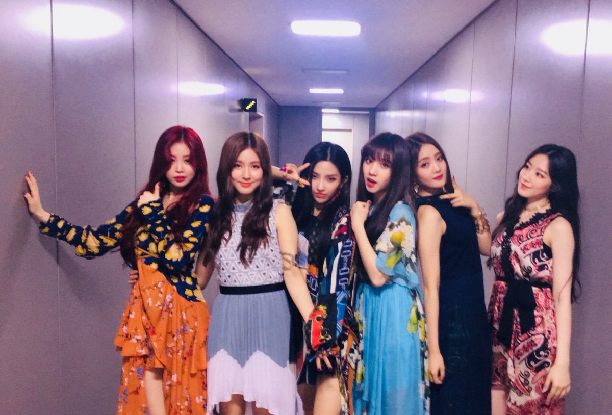 GIDLE_POLAND's tweet photo. 04092018 aktualizacja na ig/tt: " [ #IDLE_UNIT_DAY ] Idle zostały wybrane już po raz drugi tydzień z rzędu. Jestem urocza i wyrażam swoje emocje poprzez pozy. Nasi fani są świetni" 
#G_I_DLE #여자아이들 #Hann2ndWin https://t.co/GJHIyRPQMS