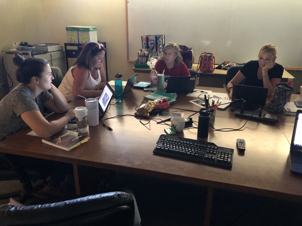 jeffcoedtech's tweet image. These teachers are deep in thought as they build online resources for personalized learning. Go Swanson Colts!! #jeffcogenerations #taskpredictsperformance