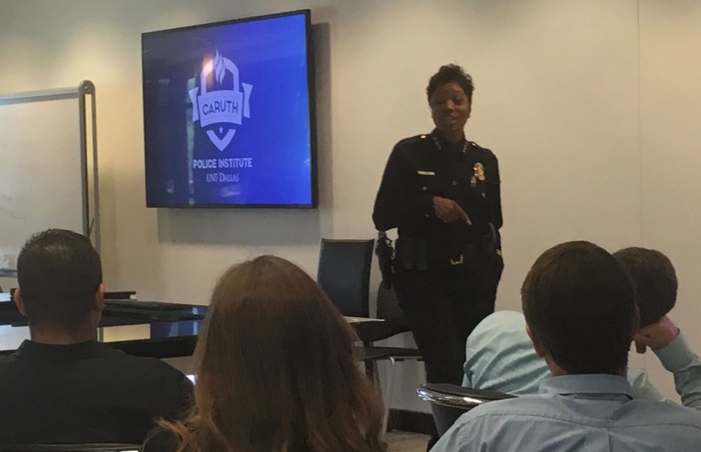 DallasPD's tweet photo. #DPDinReview Throughout their careers, Dallas Police officers attend the Caruth Police Institute to become better leaders and provide better service to our citizens. @CPIDallas teaches that leadership is about inspiring, learning, and creating. #LeadbyExample https://t.co/mqP5kEyHvk