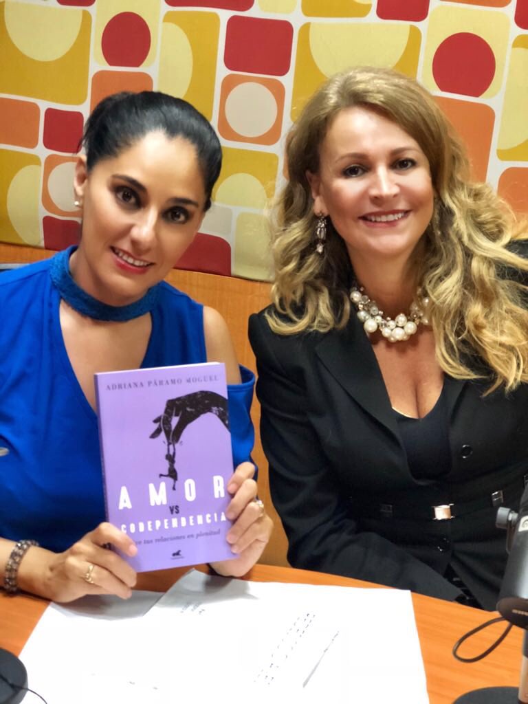 AdrianaParamo's tweet photo. Gracias 🤗
Querida @GinaIbarra_Mama por tal linda entrevista en @Radio_Formula para mi libro #AmorVsCodependencia 

@megustaleermex https://t.co/RXlg9Hi6v8