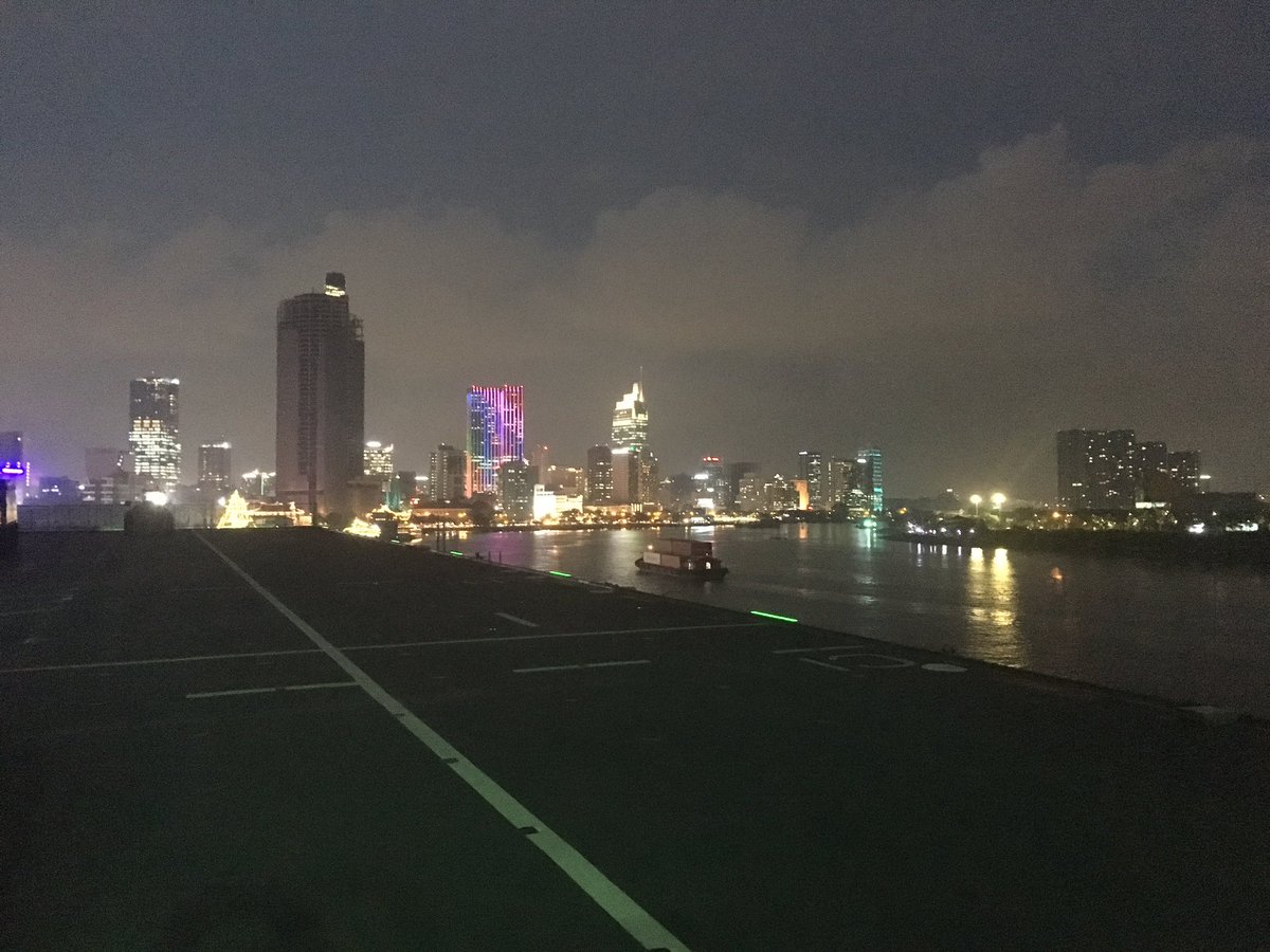 An evening to remember onboard <a href="/hms_albion/">hms_albion</a>. Huge thanks to <a href="/tim_neild/">Tim Neild</a> and his outstanding team for providing such an amazing venue for last night's reception. HCMC's business &amp; diplomatic community will be talking about this for for a long time to come <a href="/UKinVietnam/">UK in Viet Nam🇬🇧🇻🇳</a> <a href="/GarethWardUK/">Gareth Ward</a>