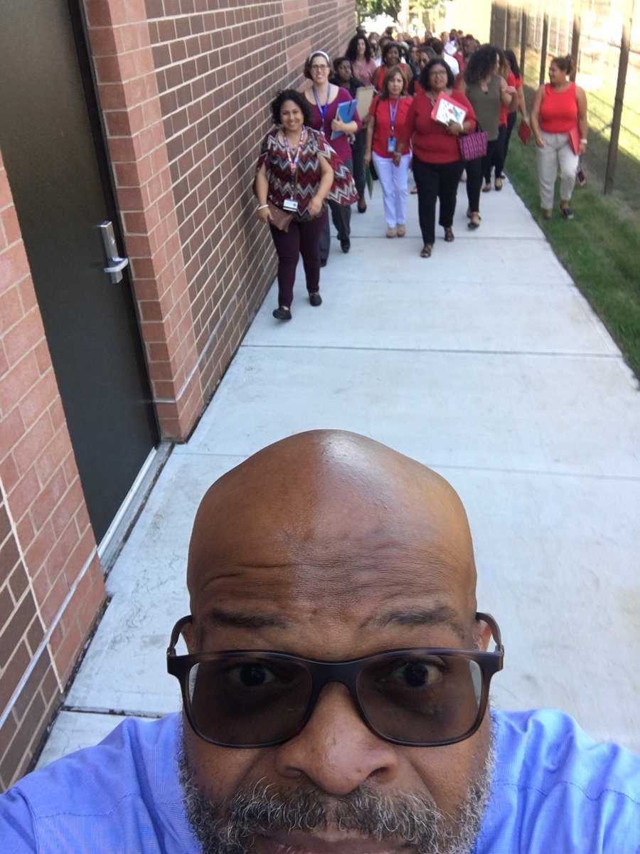 TheManPrincipal's tweet image. Great to lead our #PRCS staff on a brief tour of our arrival and dismissal locations after our opening day meeting with @kalanne02 #PRCSArts #StaffOpeningDay #NBPS #ALovelyDay  #AllIn4NB
