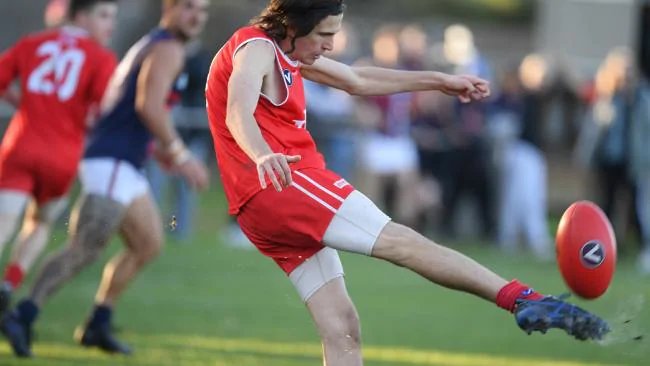 localfooty's tweet image. .@Parkside_FC midfielder Marco Creek caps his first @VAFA_HQ senior campaign with Division 4 best and fairest - heraldsun.com.au/leader/localfo…