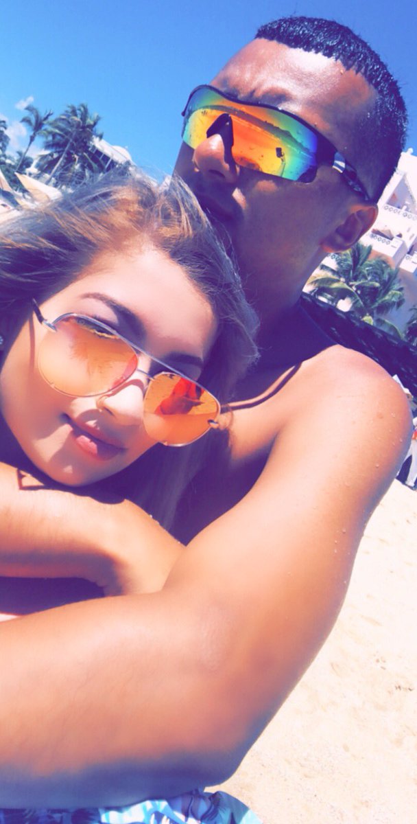 xo_valerieeeee's tweet photo. I love you & thanks for making my 21st so fun & memorable #Cabo2018 π» @thatkidmarco23 https://t.co/ovXCtZiFa8