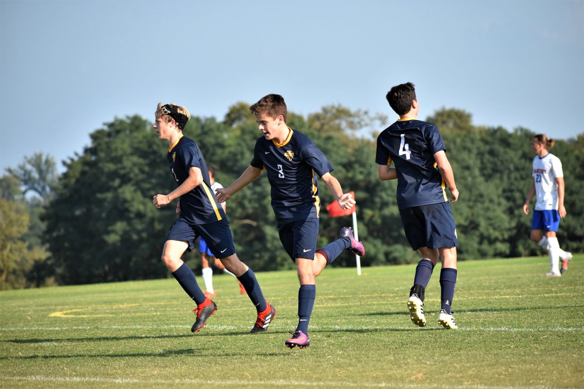 SayreSpartansAD's tweet image. Varsit Boys Soccer fell 3 - 4 to Frederick Douglass tonight in a great match.  Levy Deckard with two goals and Roan Sanders with one.