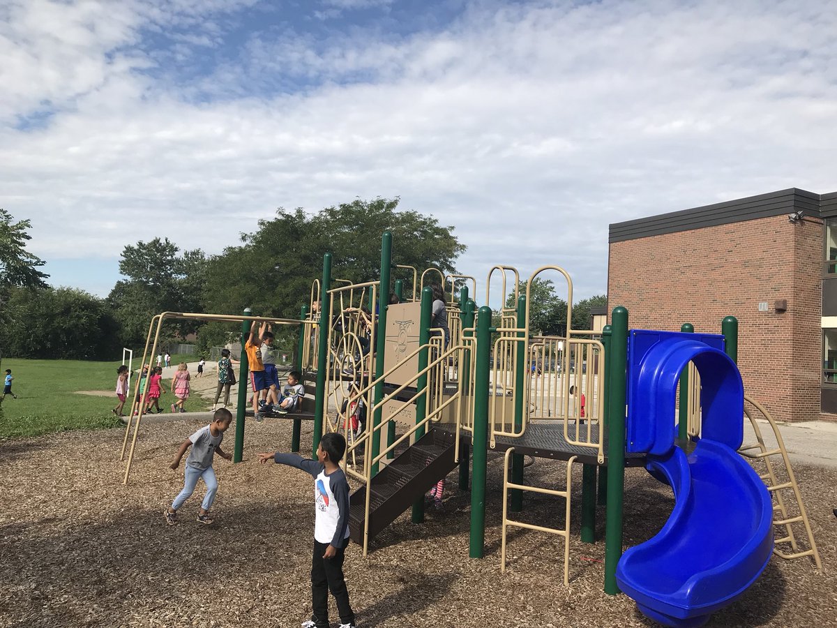 Lynngateps Wow What An Amazing First Day At Lynngate Welcome Back Students Families Lc2 Tdsb T Co 63aadrmmng Twitter