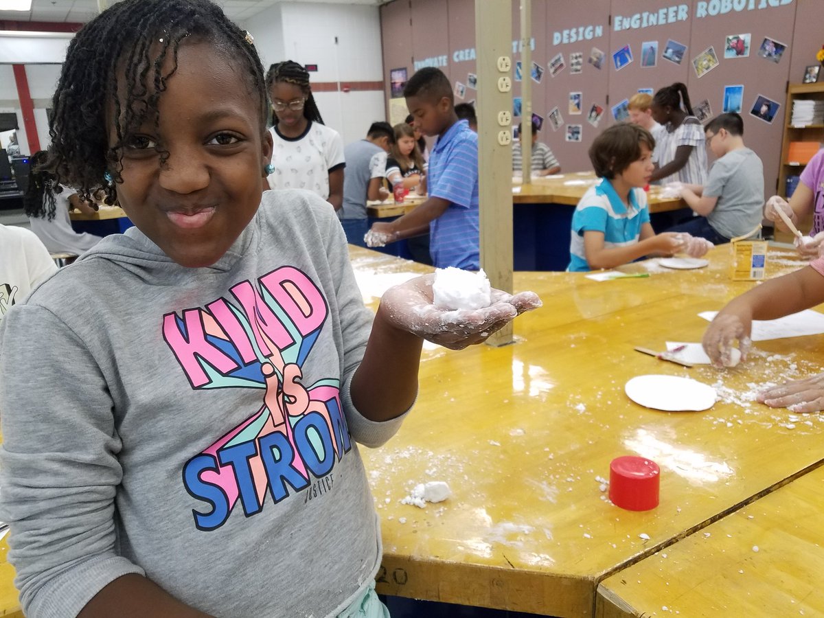 Ms. Buck tweet media