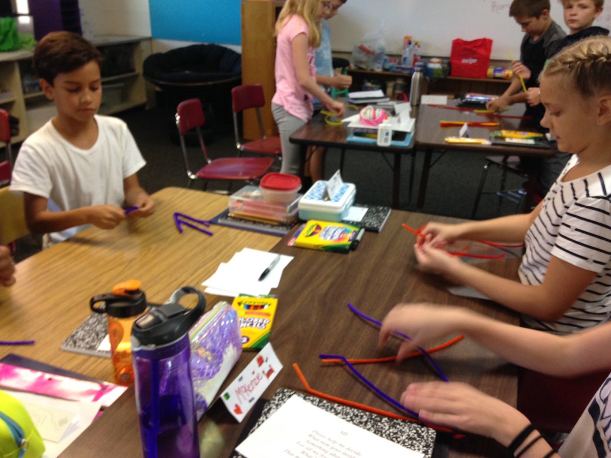 jenbmrs's tweet photo. Team building today with a pipe cleaner challenge!  #GLCSryan https://t.co/X2wYMscItW