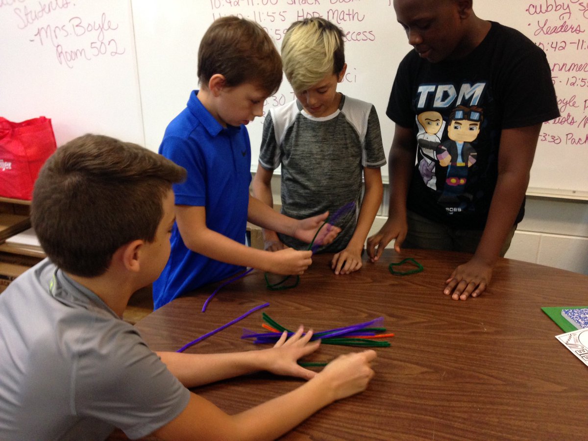 jenbmrs's tweet photo. Team building today with a pipe cleaner challenge!  #GLCSryan https://t.co/X2wYMscItW