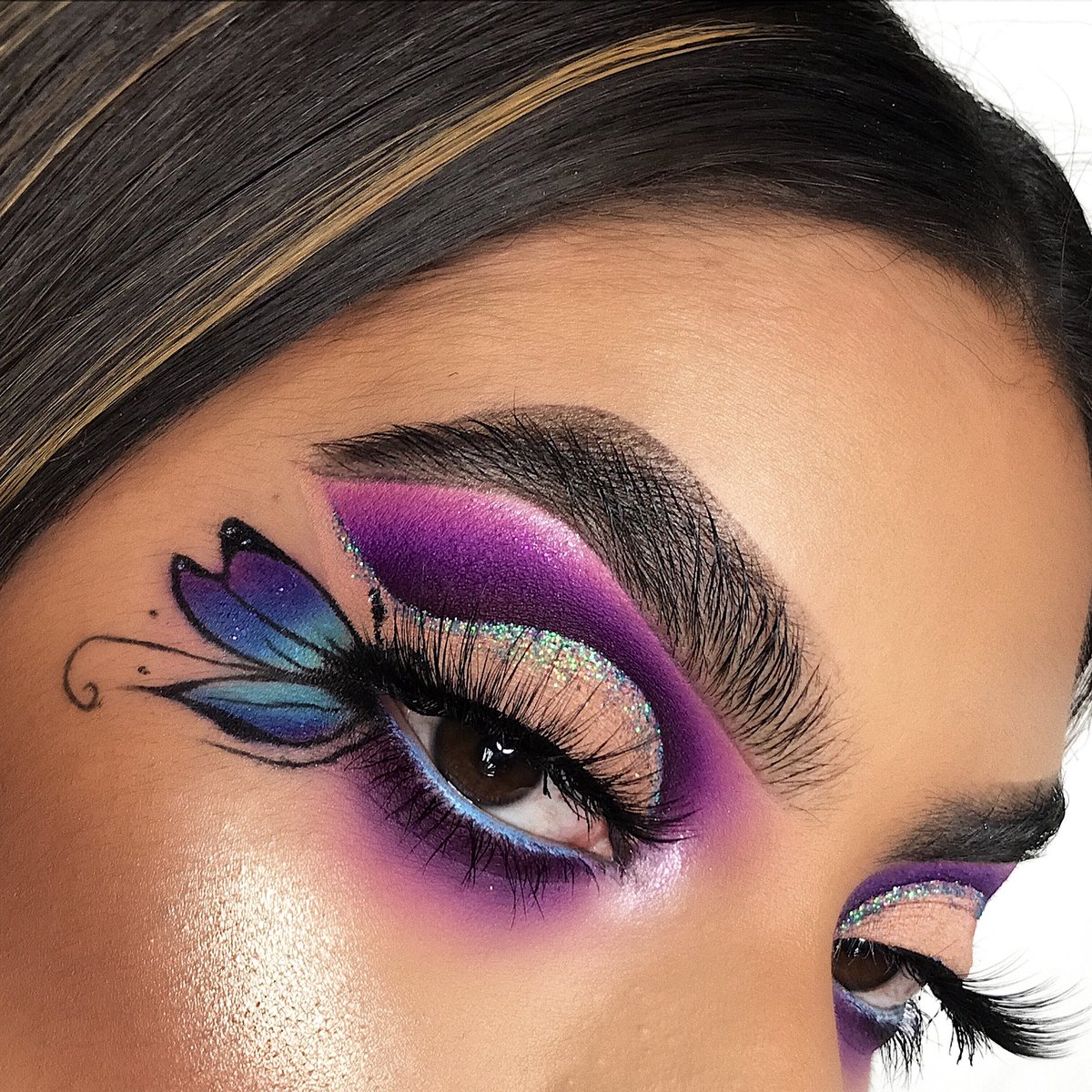 xozette's tweet photo. 🦋💜🦋
did this butterfly collab w @Cynthia62237307 on ig!!
- - - - - - - - - - - - - -
• @ABHcosmetics medium brown dipbrow • @bhcosmetics take me back to brazil palette • @Certifeye tropical wonders 
- - - - - - - - - - - - - -
full details: https://t.co/bva1o6JeDT https://t.co/awtrOLVgvq