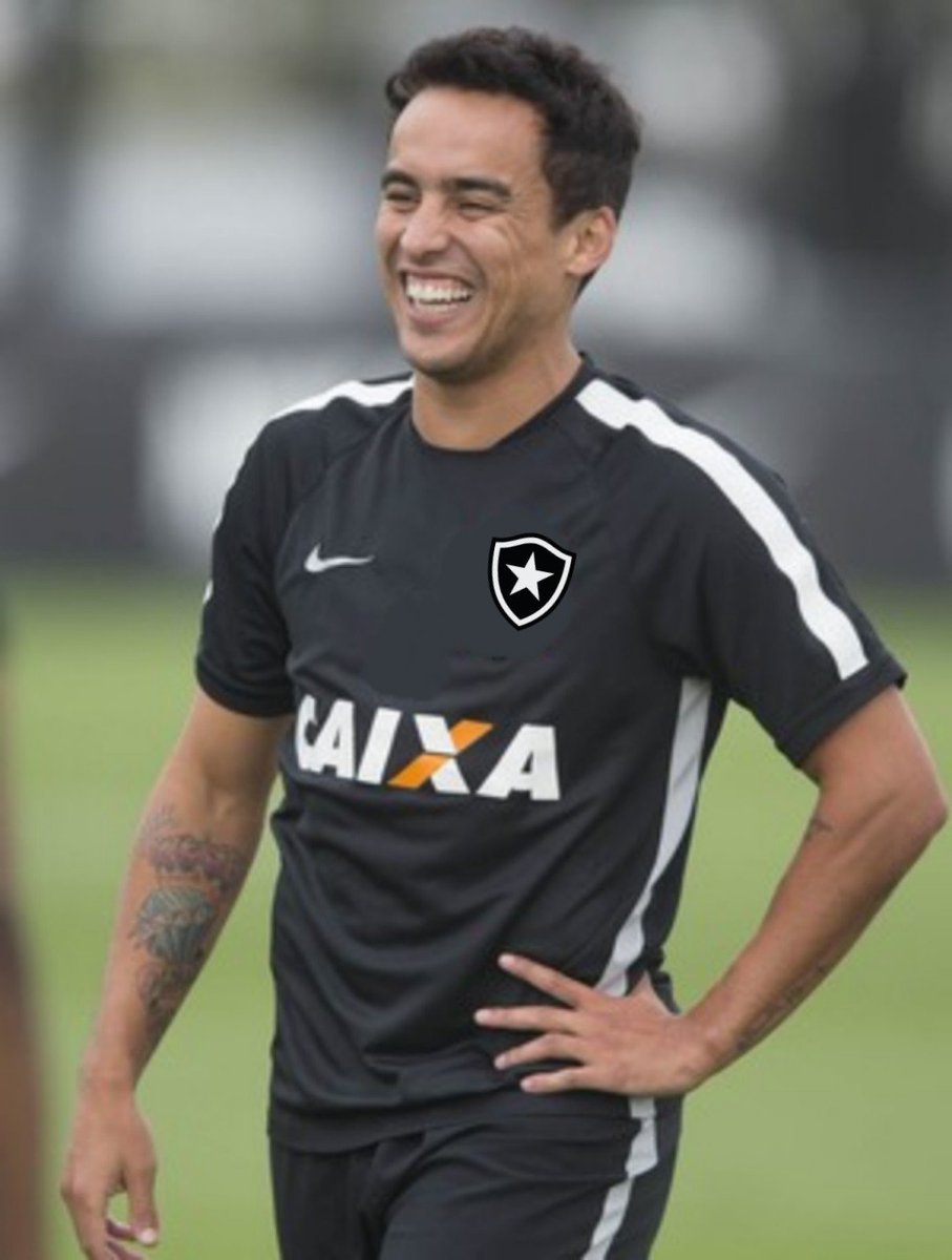 BmrBotafogo's tweet photo. Jádson vai bem no treino, esperamos que seja assim tão bom nos jogos #MelhorTreino #BotafogoBMR https://t.co/z3yBBlpMPM