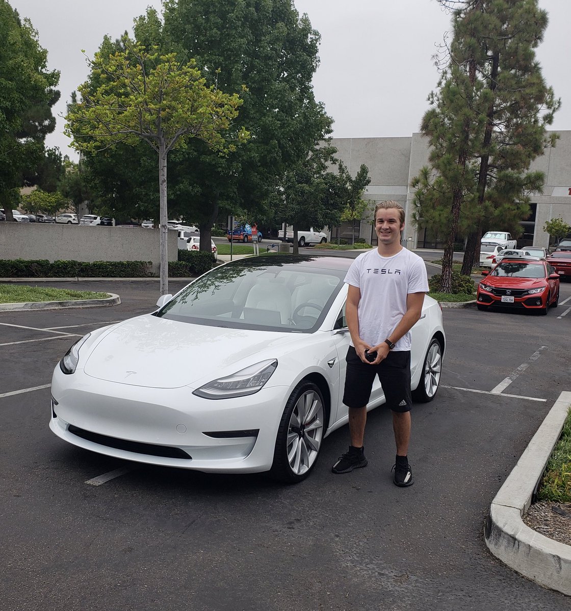 Jared Kooiman On Twitter Just Picked Up My Fully Upgraded Performance Model 3 I Couldn T Have Done It Without You Guys Thank You All For Playing Island Royale And Supporting Me - codes royale island roblox 2018 sep