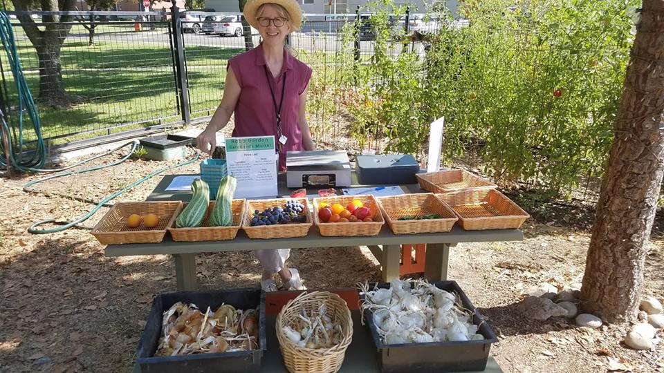 PacGardens's tweet photo. One more chance for summer produce from the Robb Garden! TOMORROW (Wednesday, September 5), 9-11am, Gardener's Market right in the garden. #UOPacific https://t.co/ilvaJaiQUH